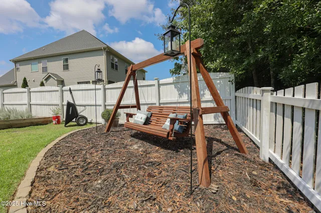 $435,000 | 313 Bear Run, Maple Hill, NC 28454