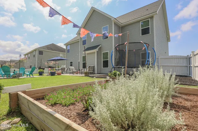 $435,000 | 313 Bear Run, Maple Hill, NC 28454