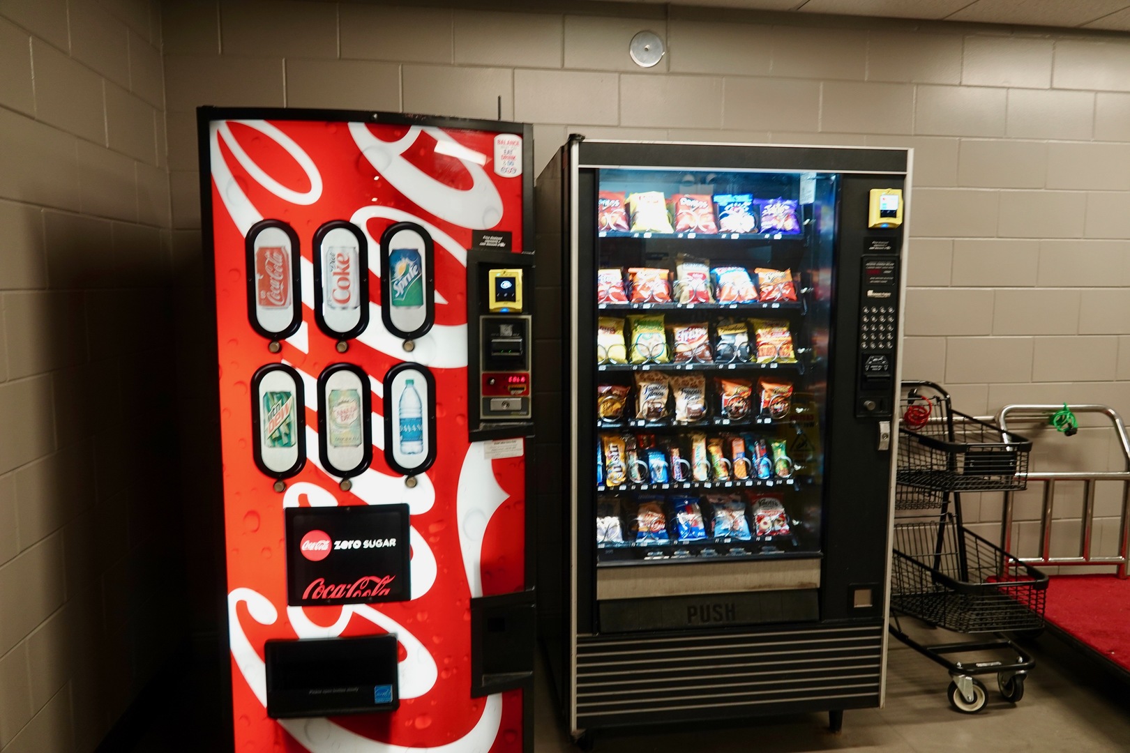 5445 North Sheridan Road, Unit 1603 Chicago, IL 60640 - Photo 11 of 40 a sign that is on the wall of a building