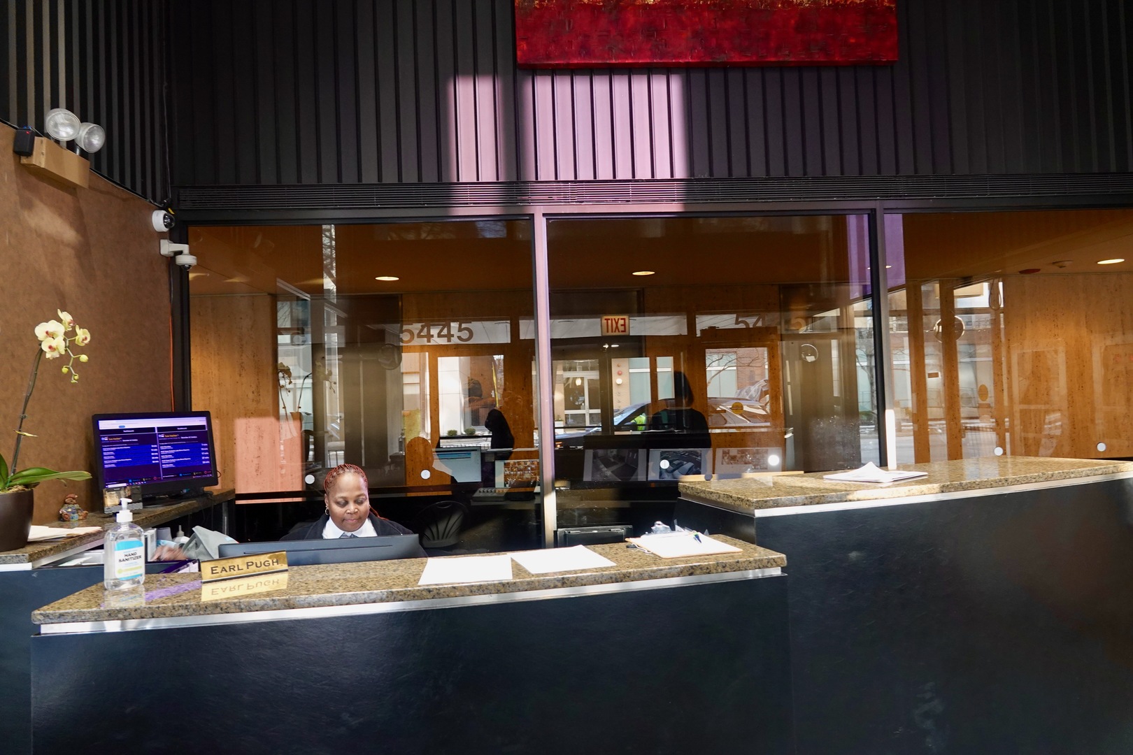 5445 North Sheridan Road, Unit 1603 Chicago, IL 60640 - Photo 4 of 40 a view of a dining room with furniture