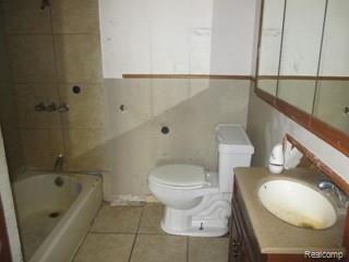 9808 Douglas Road Temperance, MI 48182 - Photo 6 of 10 6.jpg