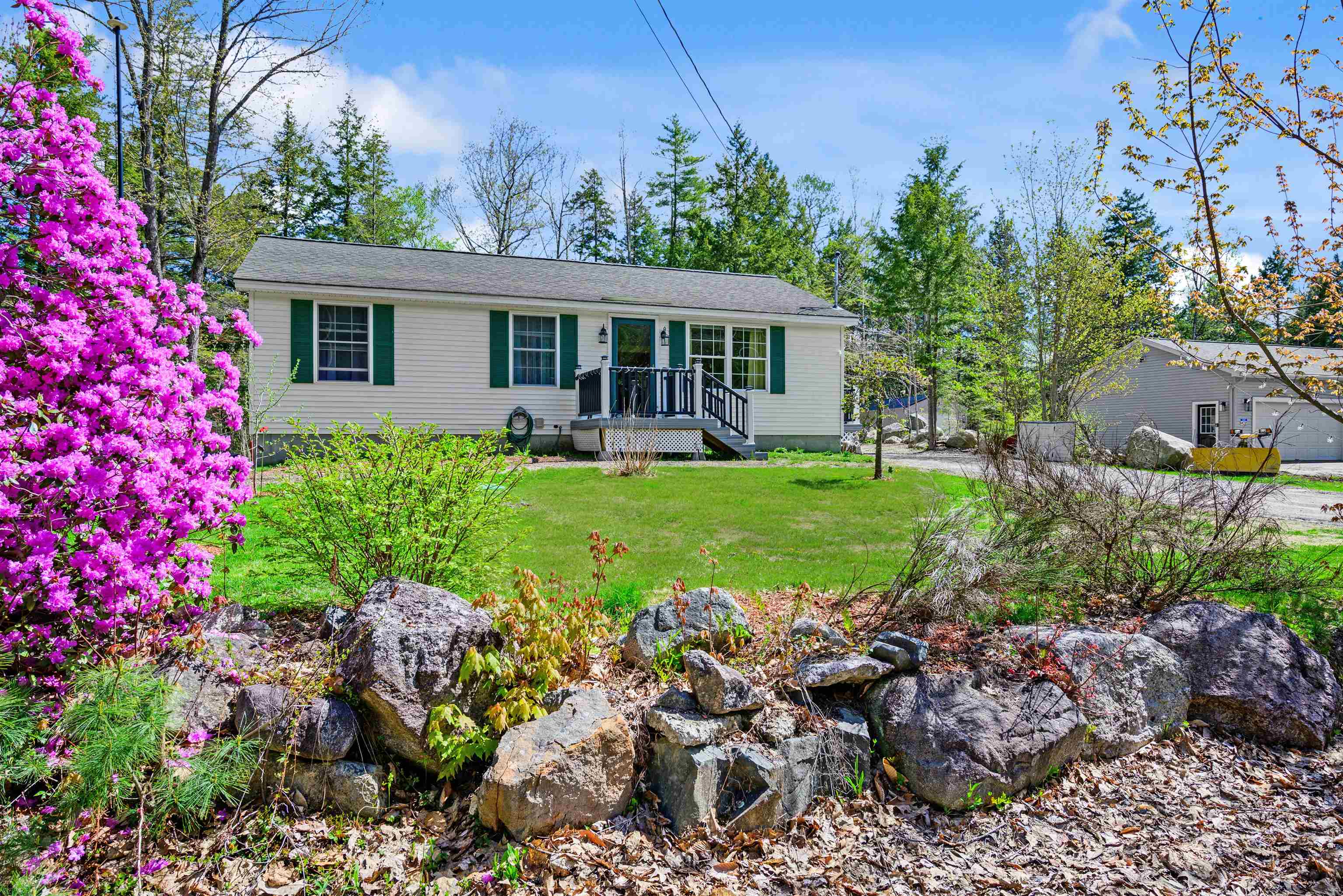 26 Birch Tree Lane Ossipee, NH 03814 - Photo 4 of 41