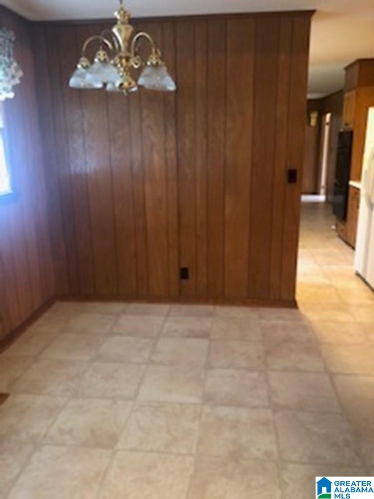 106 Robin Circle Talladega, AL 35160 - Photo 14 of 37