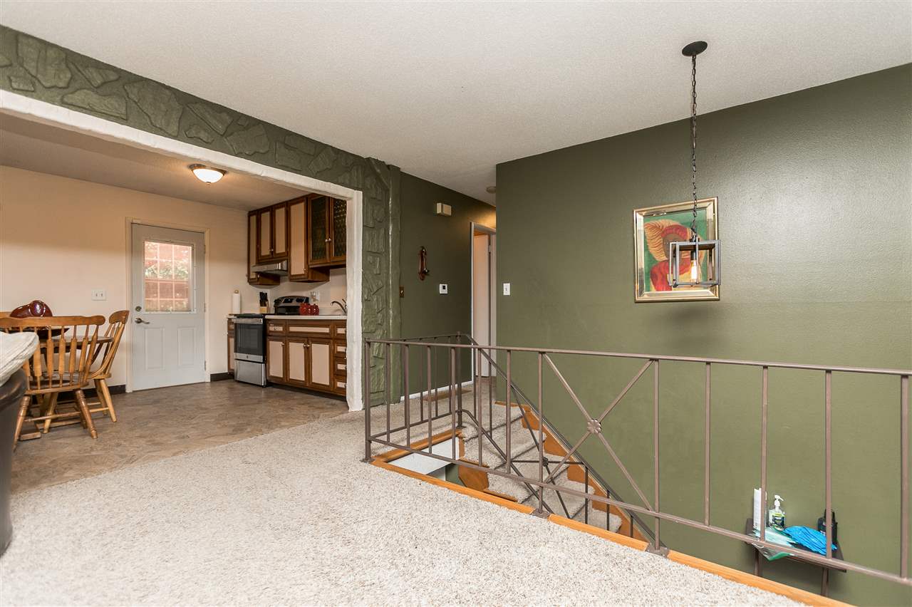 404 Hanover Road Southwest Cedar Rapids, IA 52404 - Photo 6 of 27 Gallery Image 6