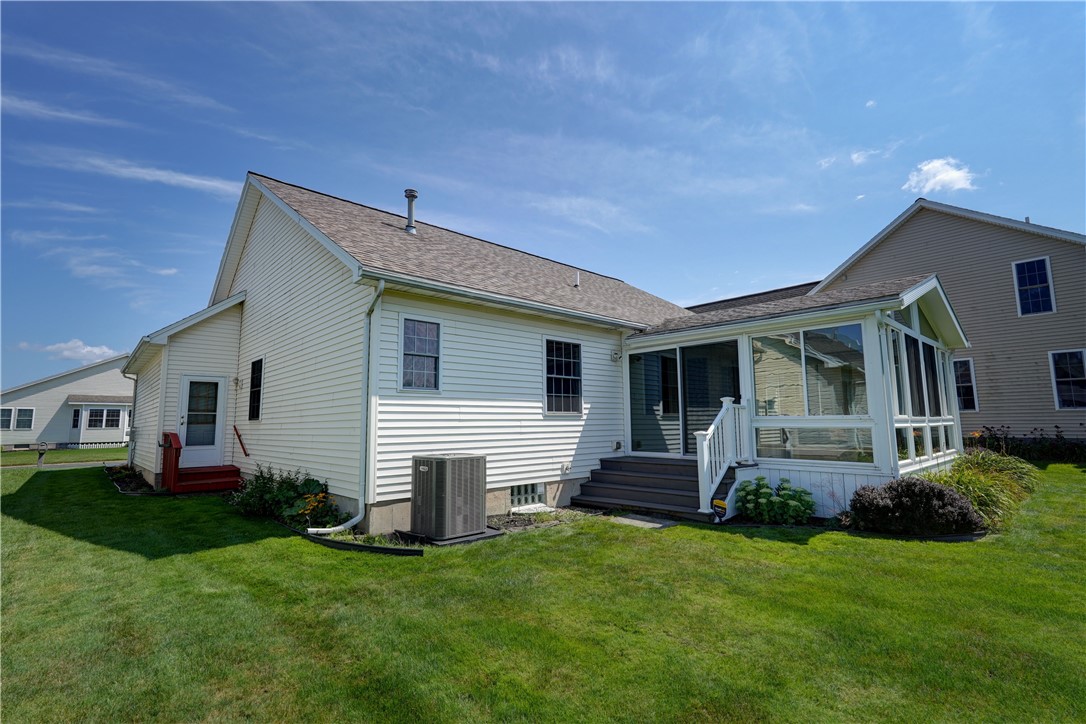 73 Logans Run Greece, NY 14626 - Photo 36 of 42 Gallery Image 36