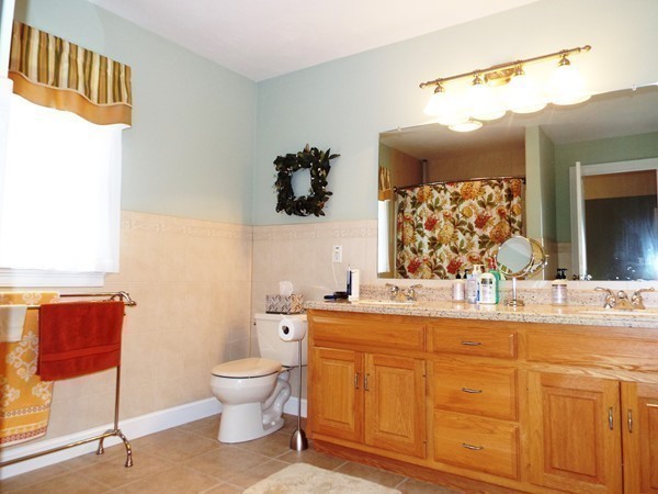 121 Brandywine Road Franklin, MA 02038 - Photo 11 of 21 Gallery Image 11