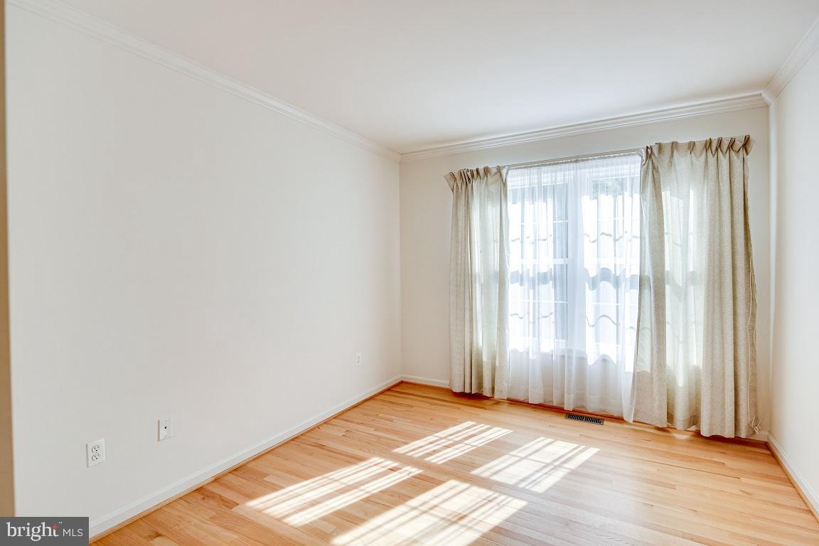 4089 Piney Grove Road Reisterstown, MD 21136 - Photo 15 of 31 Second Bedroom