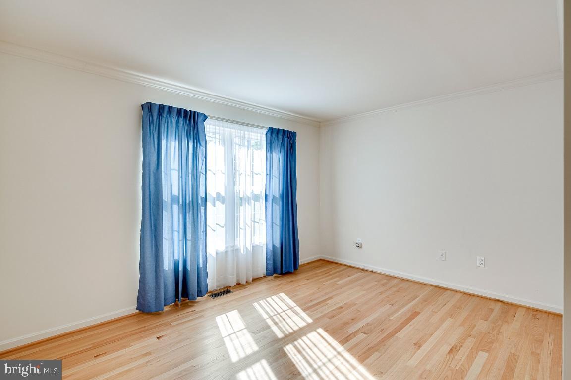 4089 Piney Grove Road Reisterstown, MD 21136 - Photo 17 of 31 Third Bedroom