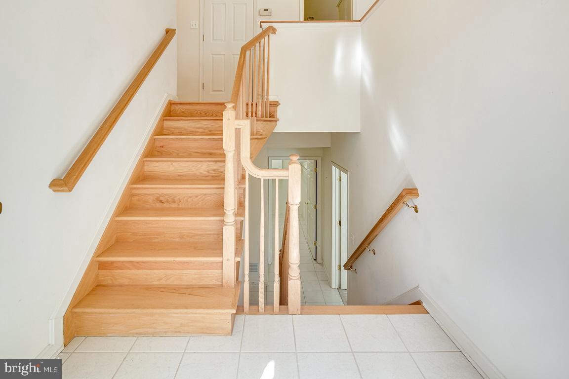 4089 Piney Grove Road Reisterstown, MD 21136 - Photo 21 of 31 Foyer