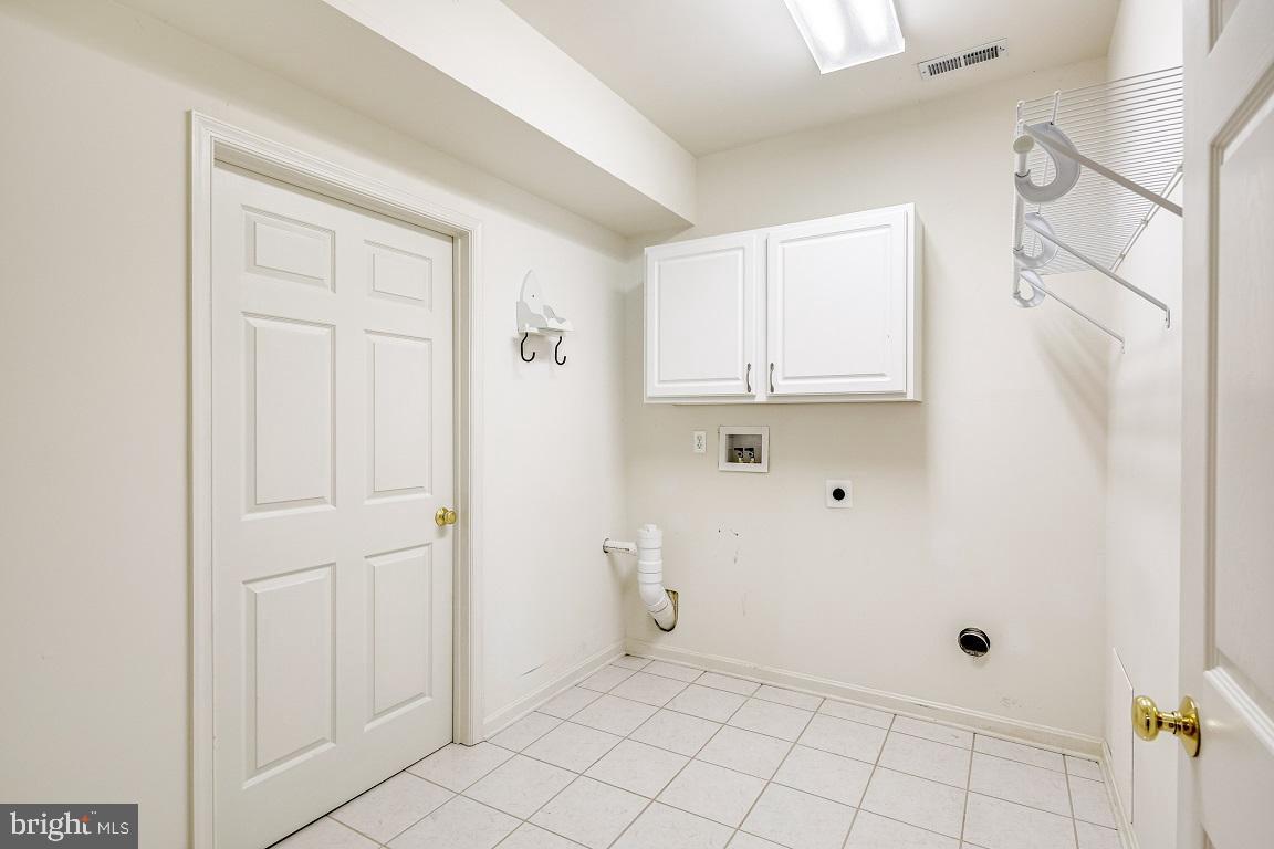 4089 Piney Grove Road Reisterstown, MD 21136 - Photo 28 of 31 Laundry Room
