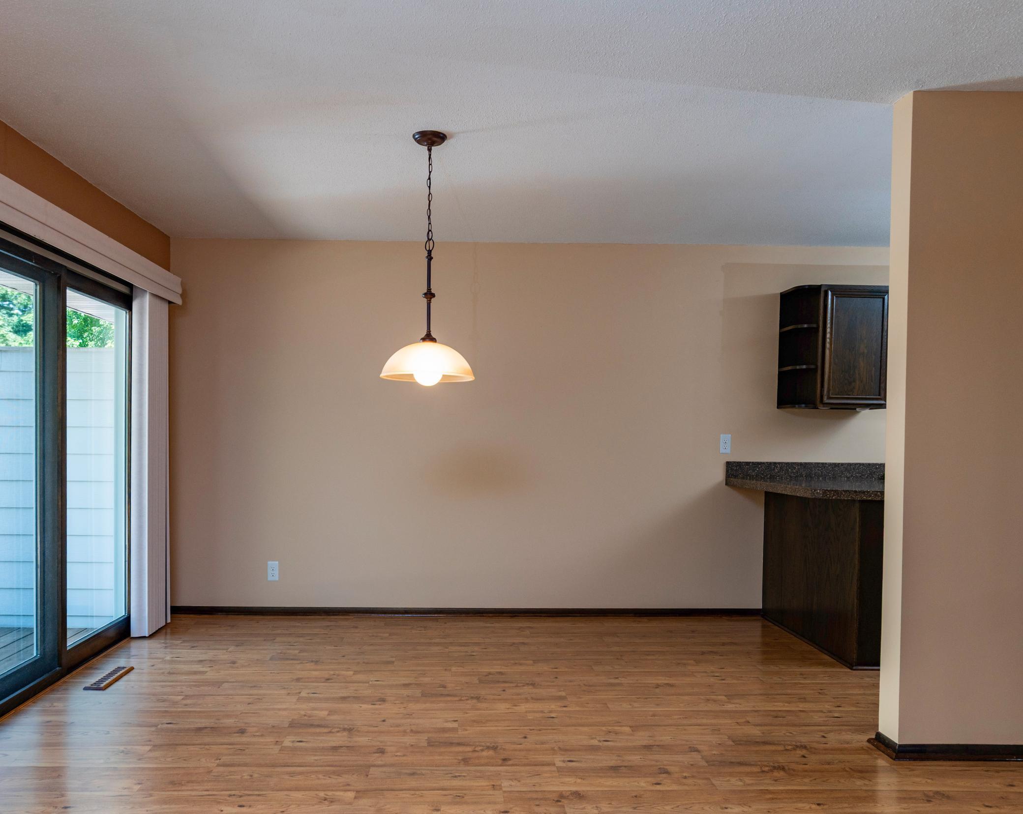 10520 Decatur Avenue South Bloomington, MN 55438 - Photo 8 of 25 Gallery Image 8