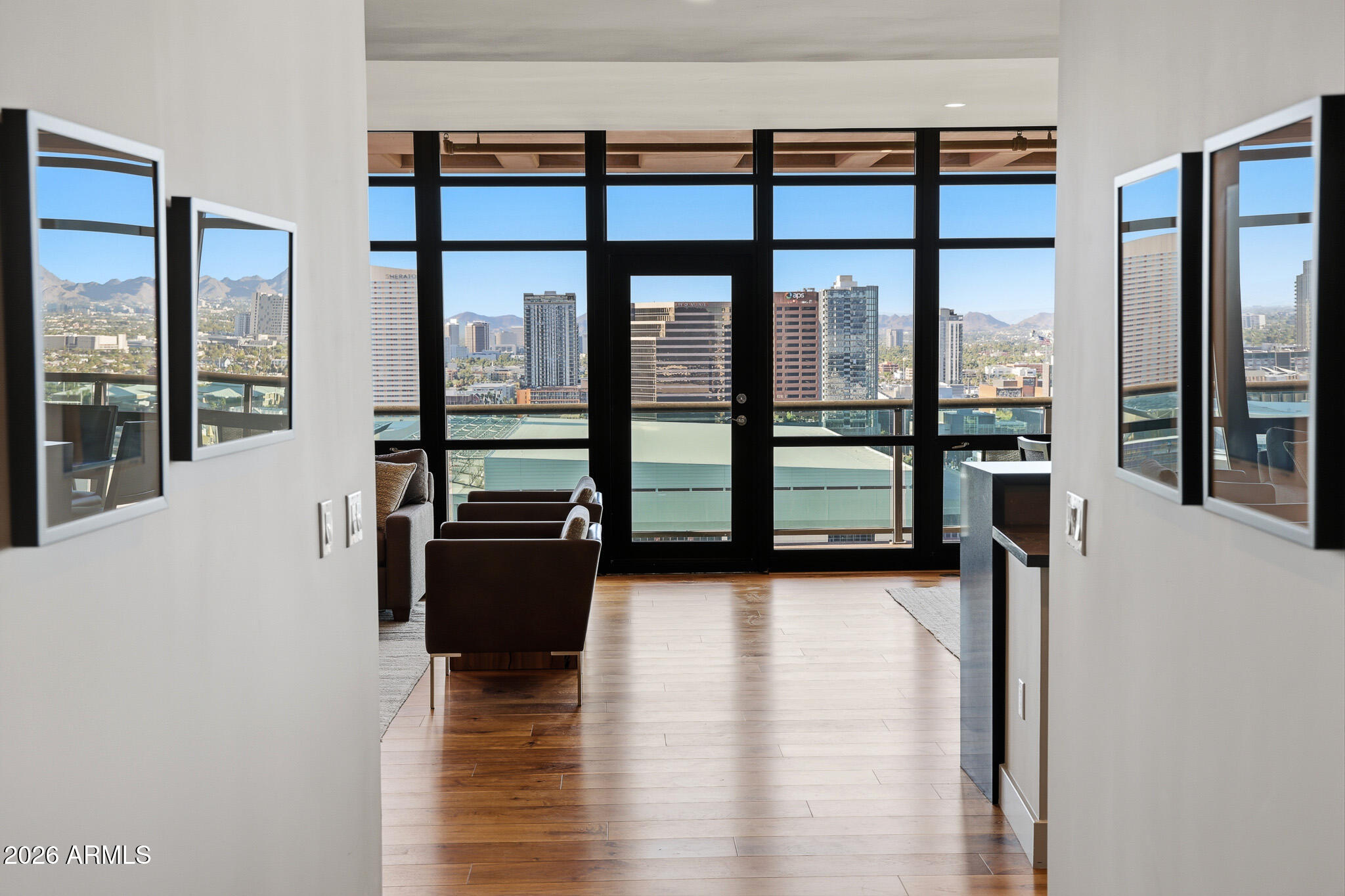 310 South 4th Street, Unit 2204 Phoenix, AZ 85004 - Photo 9 of 66 Foyer View