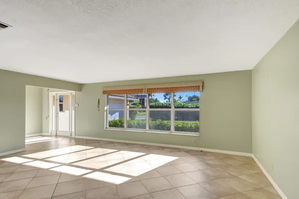 $5,250 | 1753 West Terrace Drive, Lake Worth Beach, FL 33460
