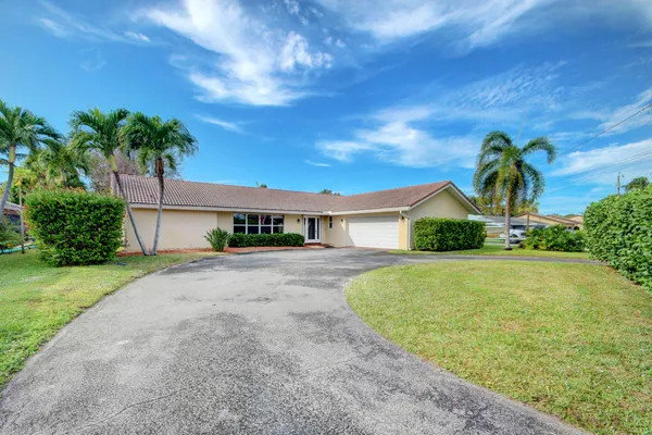 $5,250 | 1753 West Terrace Drive, Lake Worth Beach, FL 33460