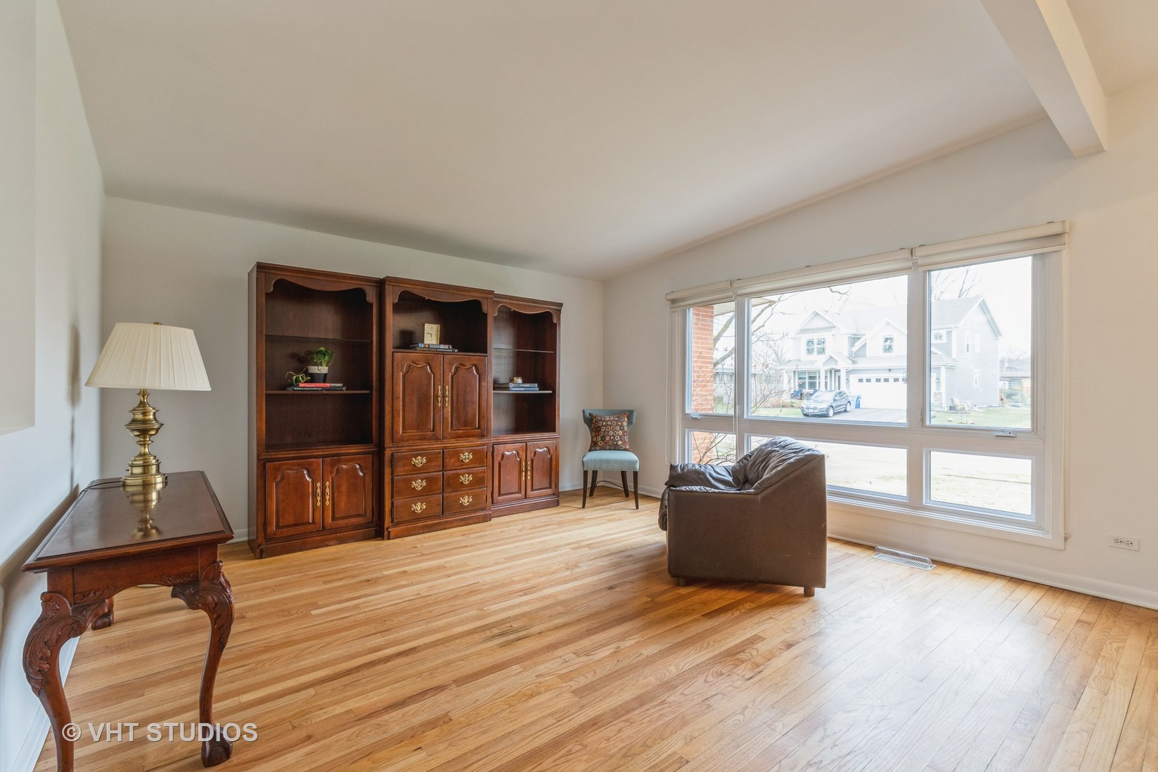 835 Virginia Road Highland Park, IL 60035 - Photo 2 of 18