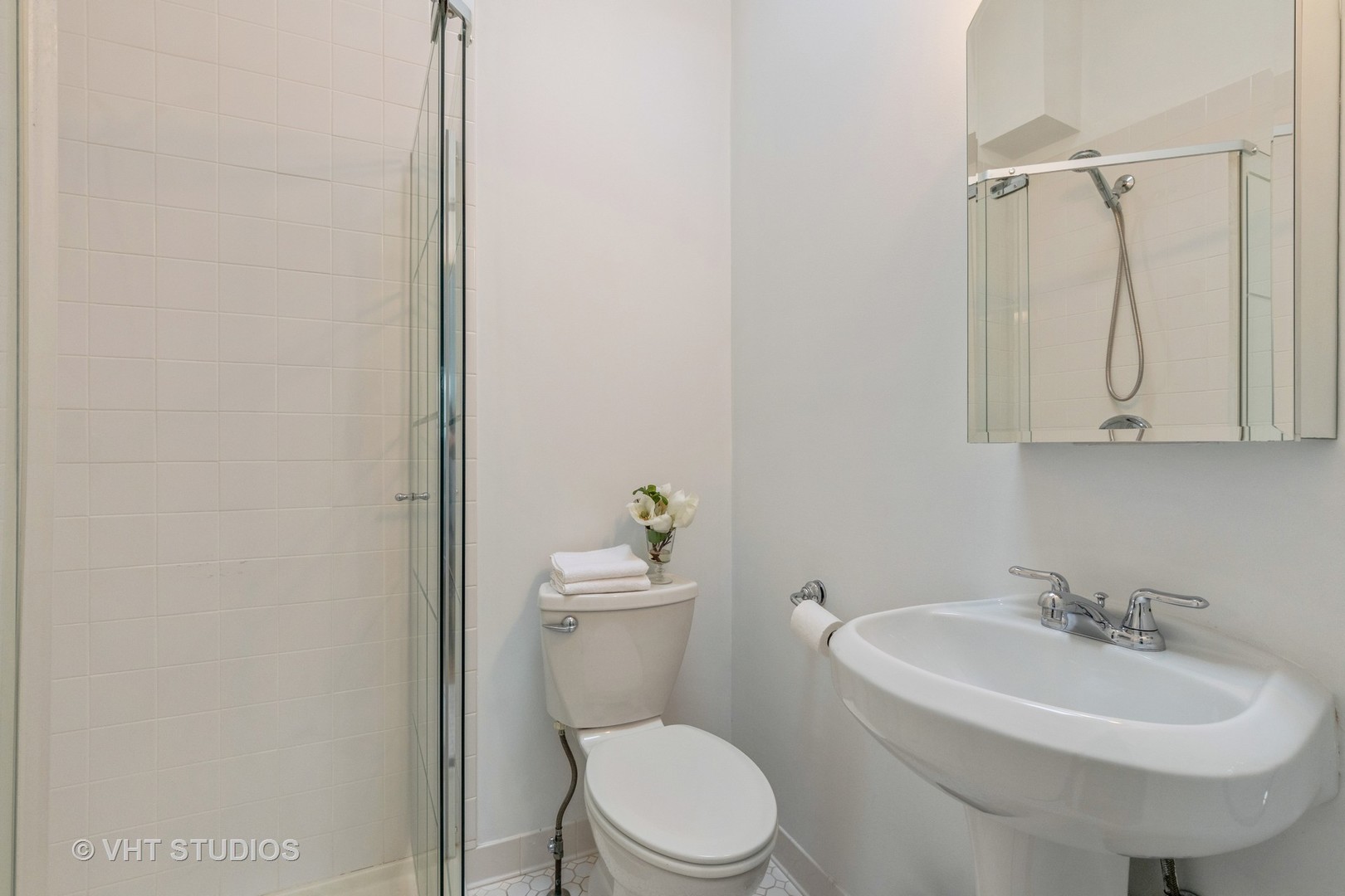 835 Virginia Road Highland Park, IL 60035 - Photo 8 of 18