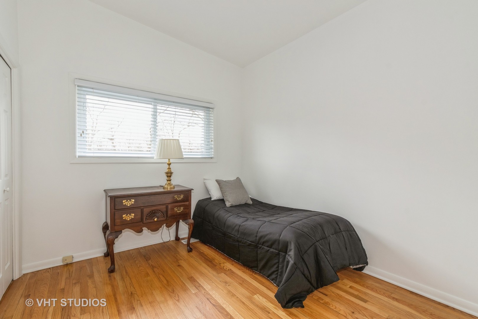835 Virginia Road Highland Park, IL 60035 - Photo 9 of 18