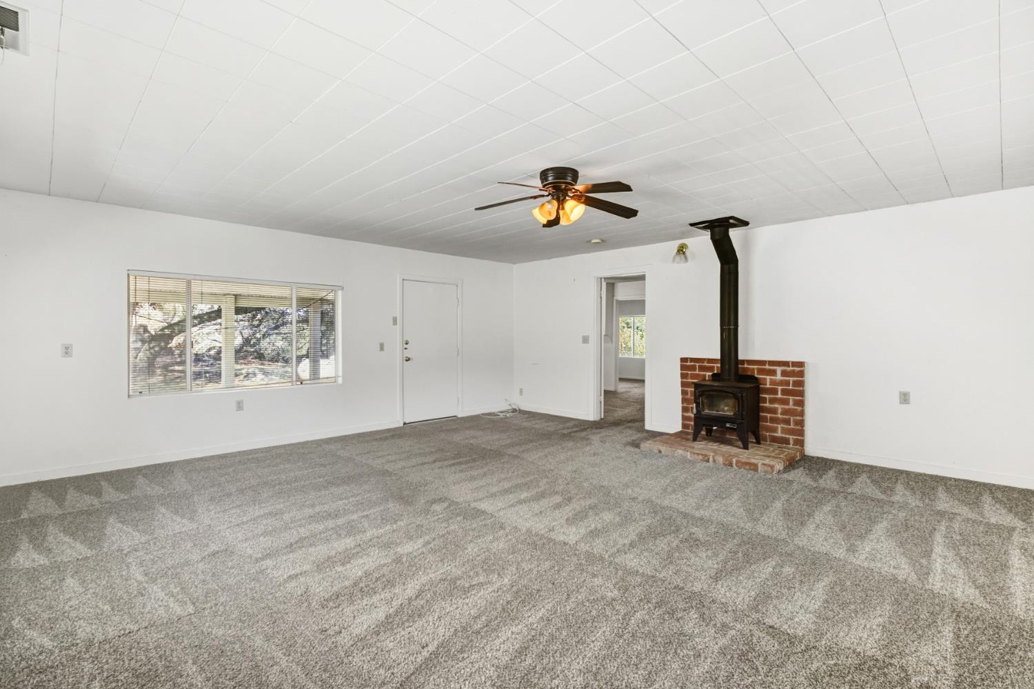 3140 Brennans Road Loomis, CA 95650 - Photo 15 of 45 a view of an empty room with a window