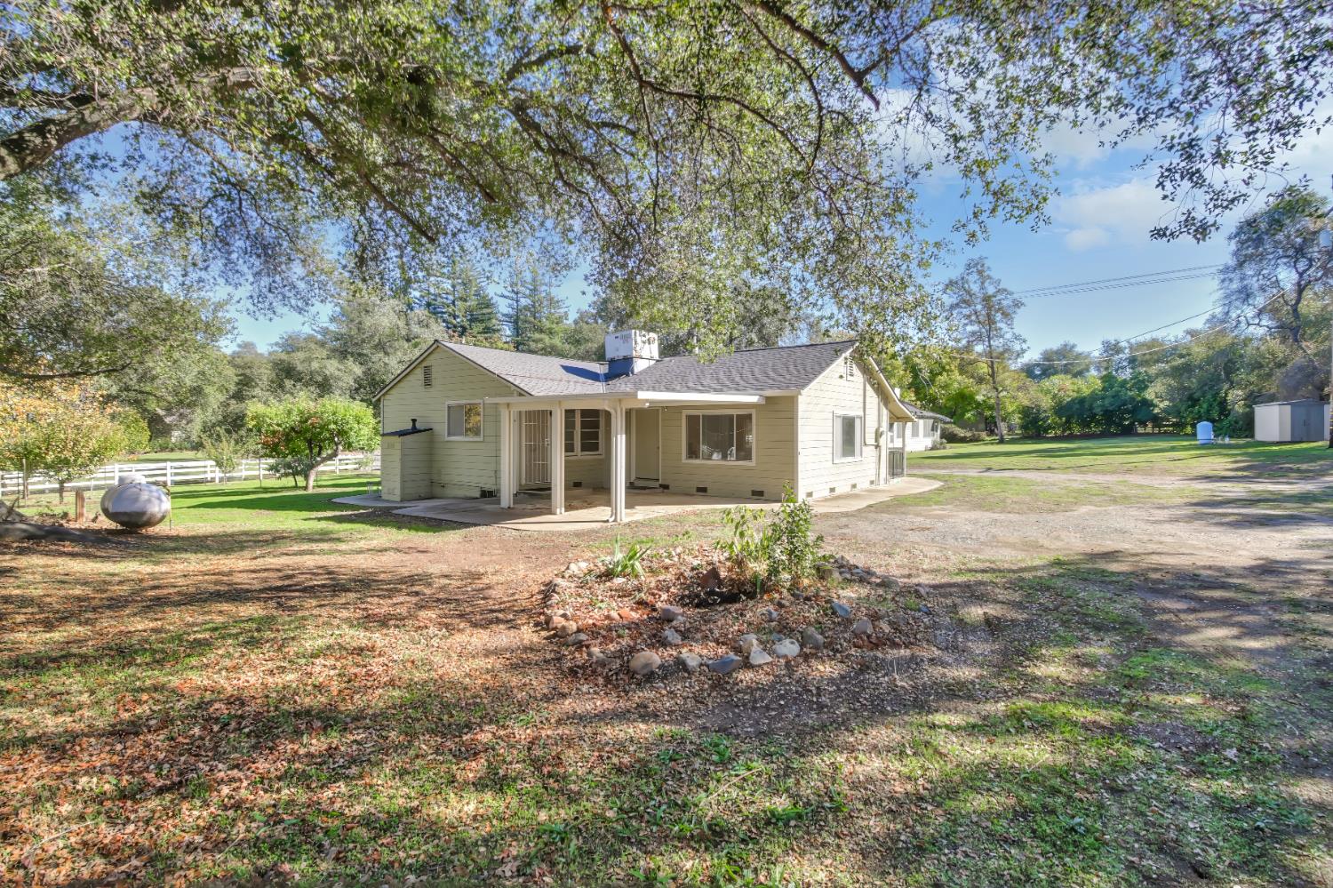 3140 Brennans Road Loomis, CA 95650 - Photo 28 of 45 front view of a house with a yard