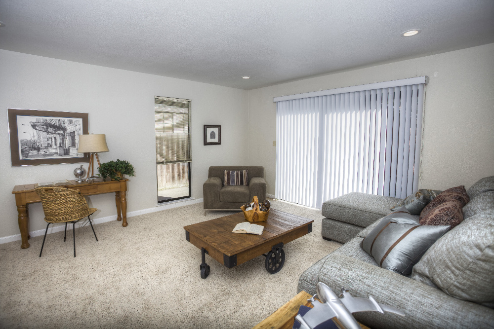 169 Winona Avenue Pacifica, CA 94044 - Photo 6 of 43