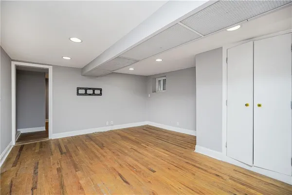 a view of empty room