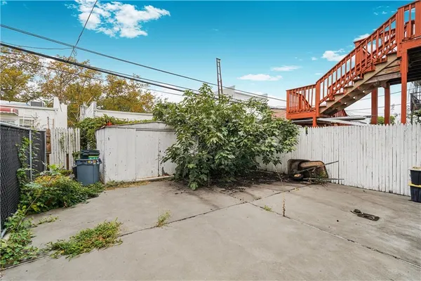 a view of a car garage area