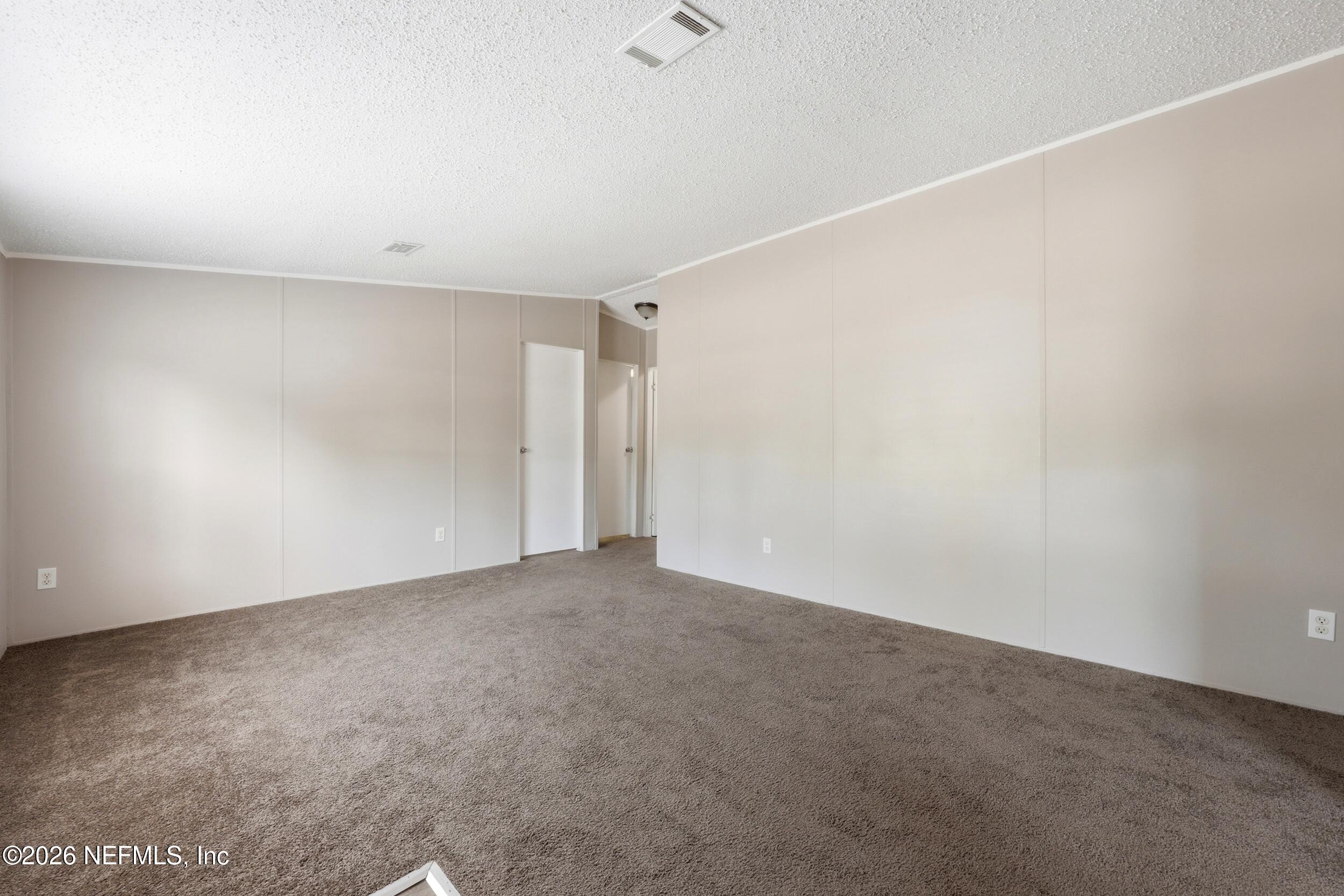 2081 Chaffee Road South, Unit 179 Jacksonville, FL 32221 - Photo 4 of 34 living room