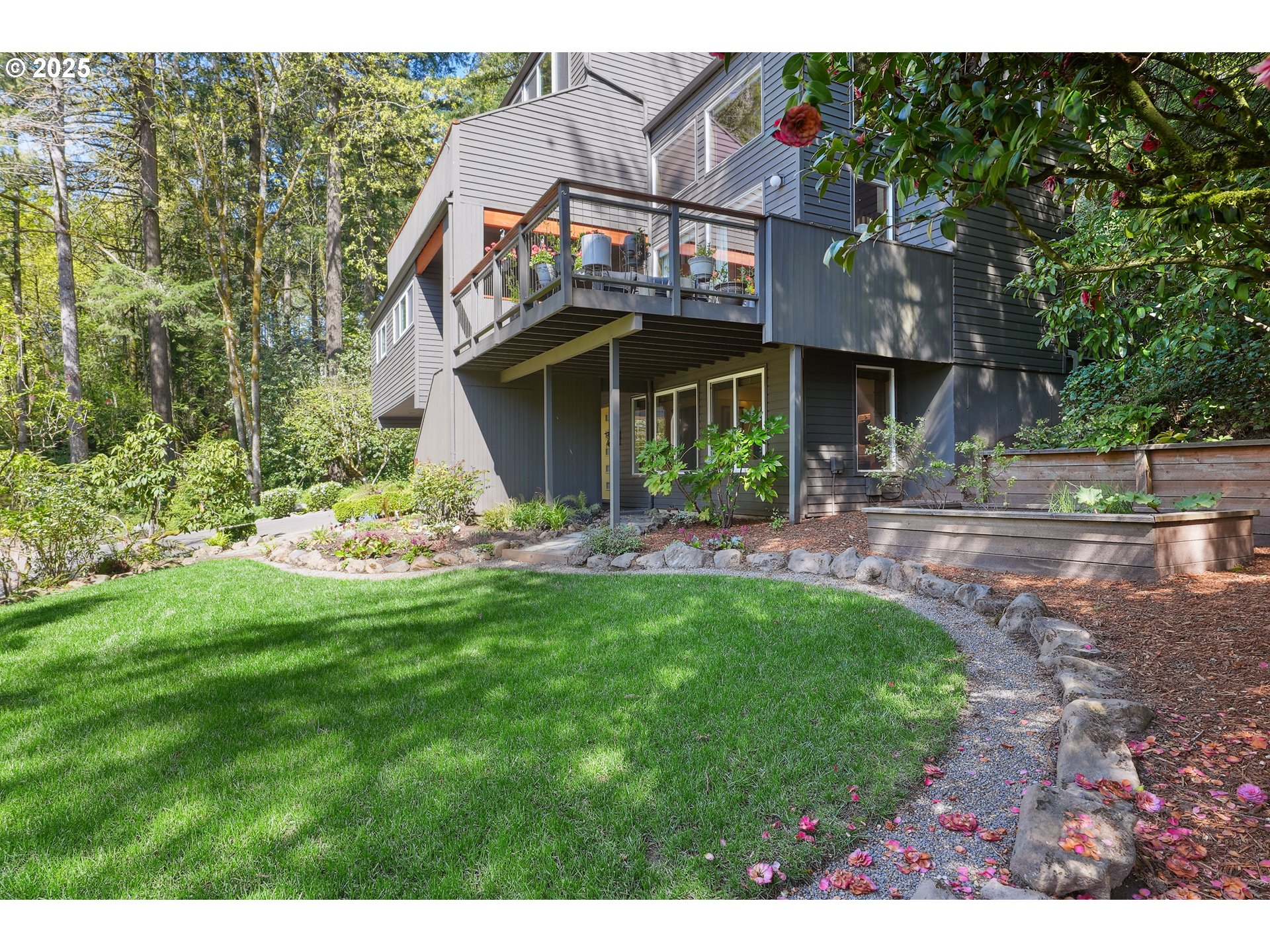 3318 Southwest 44th Avenue Portland, OR 97221 - Photo 2 of 37 Gallery Image 2