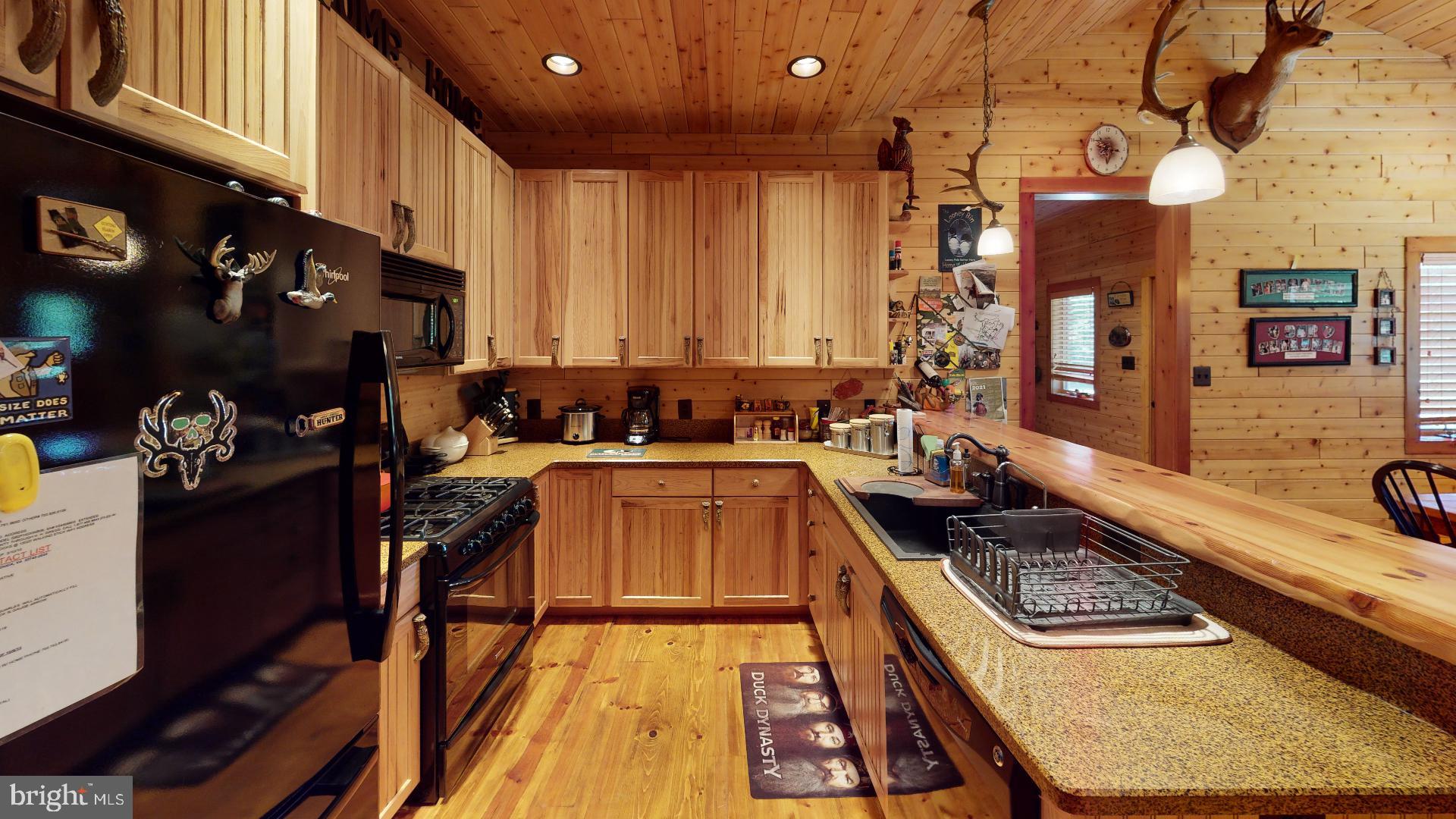 14614 Snake Castle Road Sumerduck, VA 22742 - Photo 29 of 103 kitchen