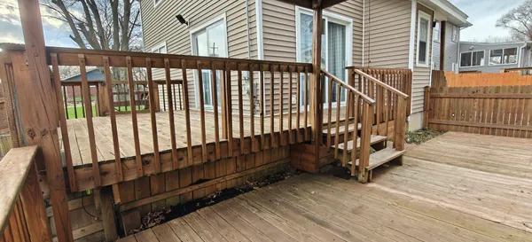 $184,900 | 2832 19th Street, Rockford, IL 61109
