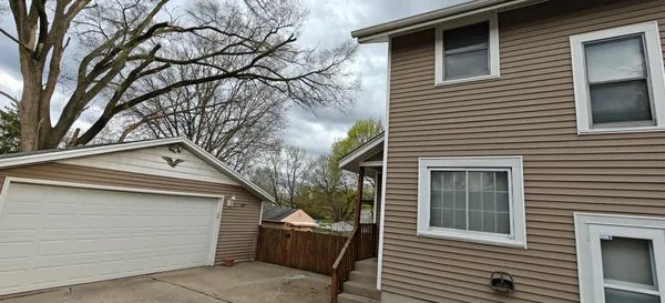 $184,900 | 2832 19th Street, Rockford, IL 61109