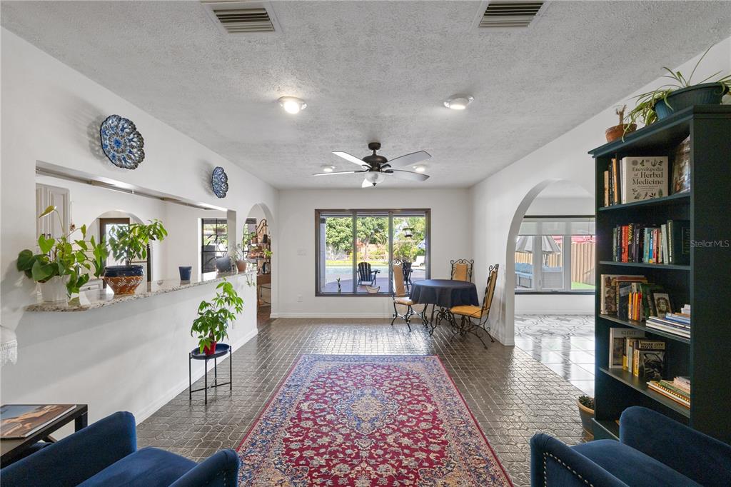 403 Weeburn Road Temple Terrace, FL 33617 - Photo 19 of 53 Gallery Image 19