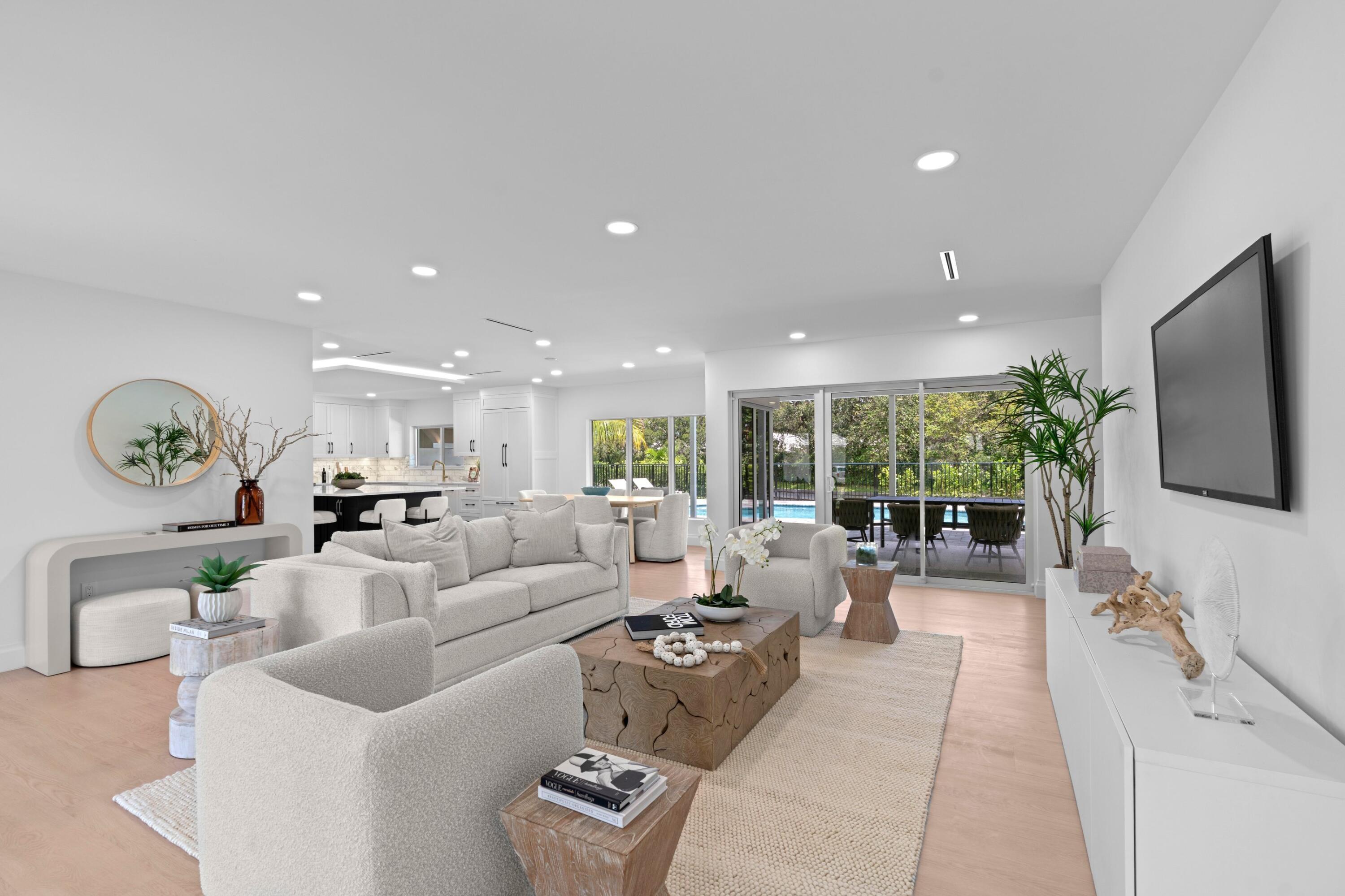 1090 Mulberry Way Boca Raton, FL 33486 - Photo 4 of 52 Living Room