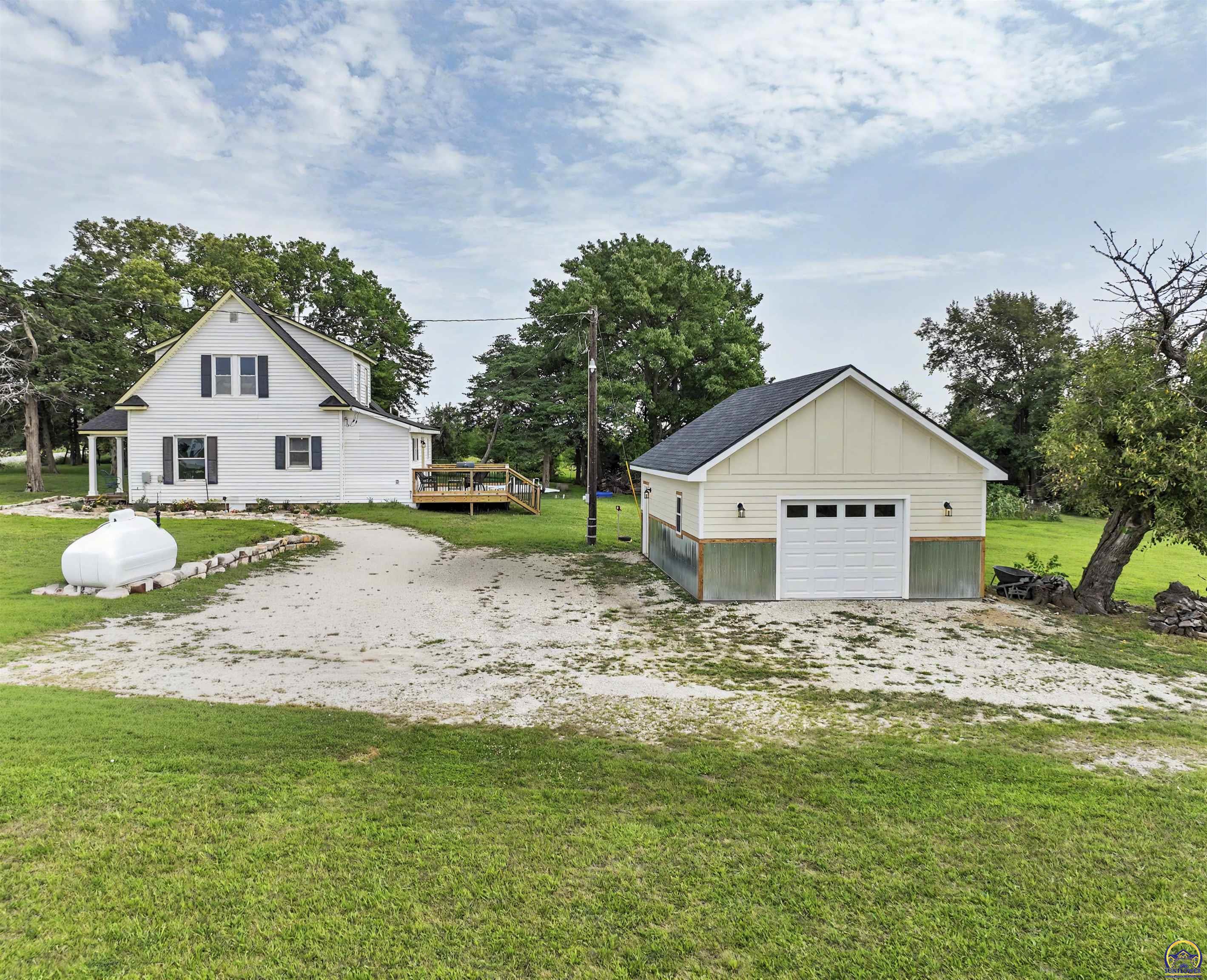 17075 Lincoln Road Onaga, KS 66521 - Photo 7 of 48