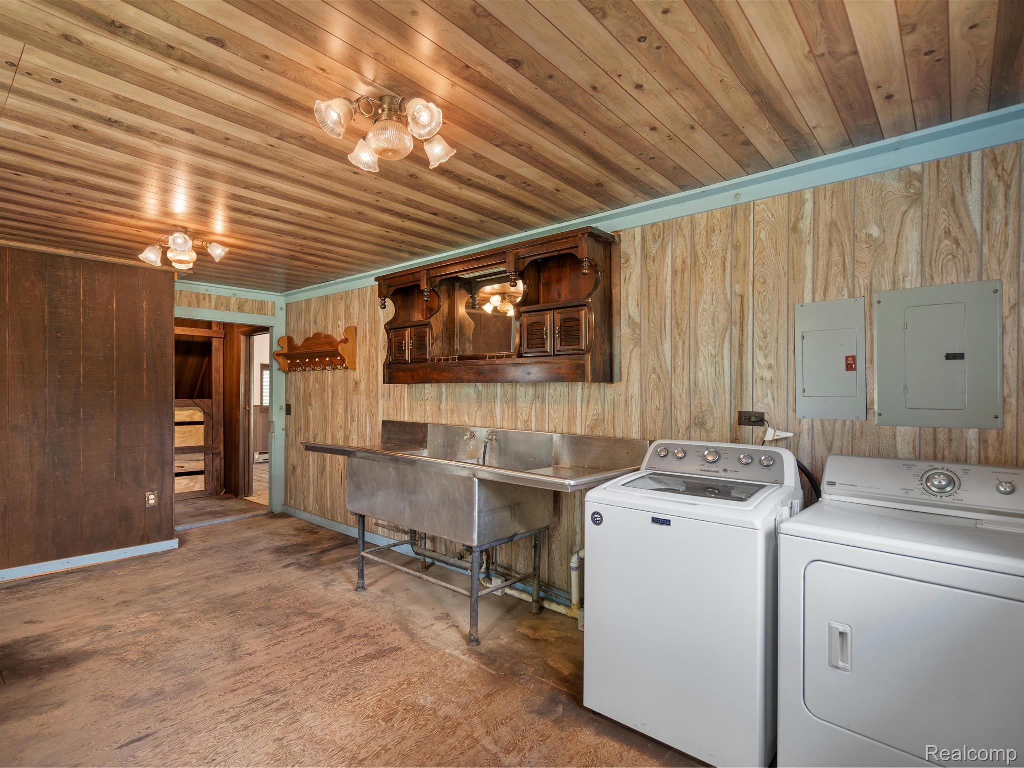 7693 Dryden Road Almont, MI 48003 - Photo 28 of 47 Gallery Image 28