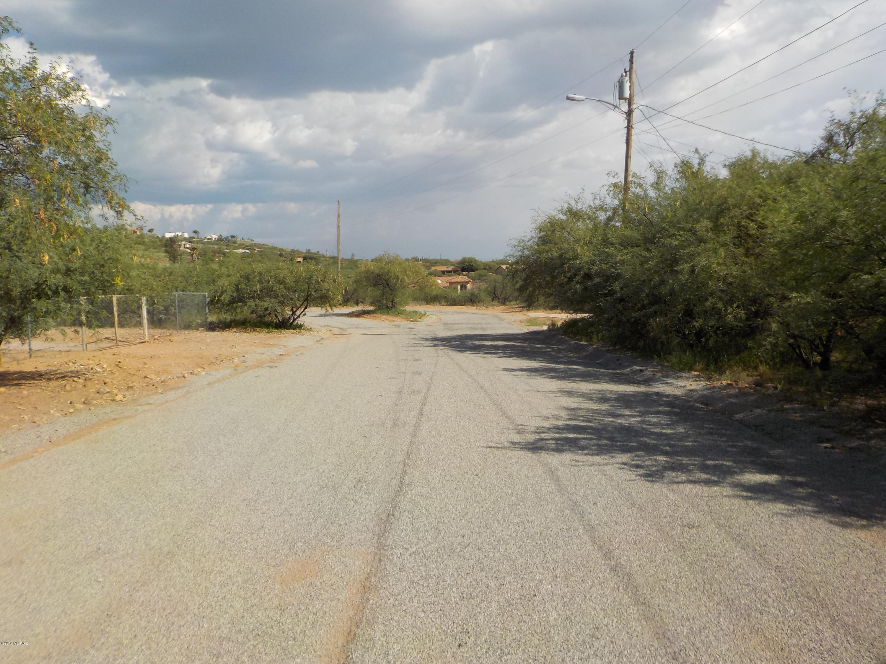 1306 Oficio Court, Unit 52 Rio Rico, AZ 85648 - Photo 4 of 4