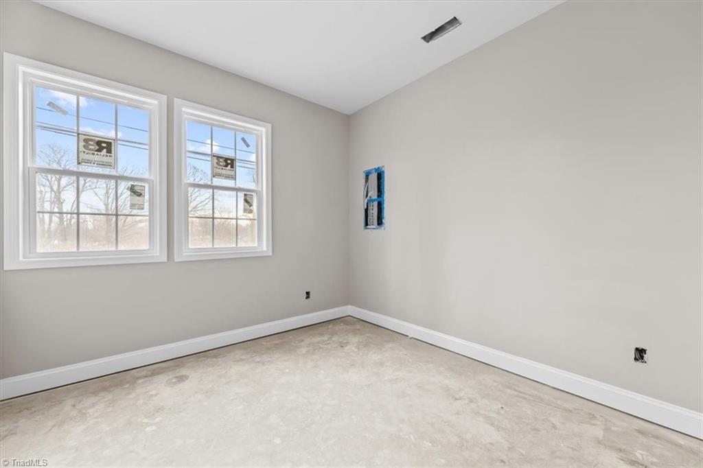 1008 Grace Street High Point, NC 27260 - Photo 10 of 17 Gallery Image 10