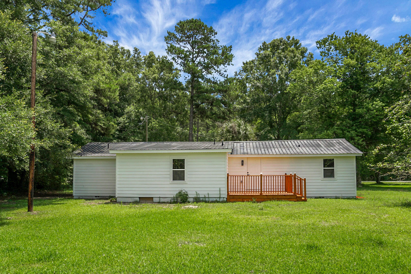 1393 Harristown Road Bonneau, SC 29431 - Photo 53 of 57 DSC06465_2