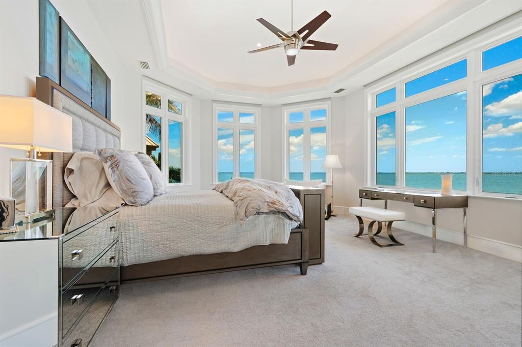 600 Putter Lane Longboat Key, FL 34228 - Photo 9 of 44