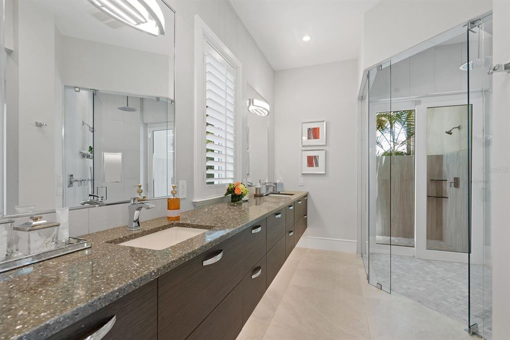 600 Putter Lane Longboat Key, FL 34228 - Photo 10 of 44