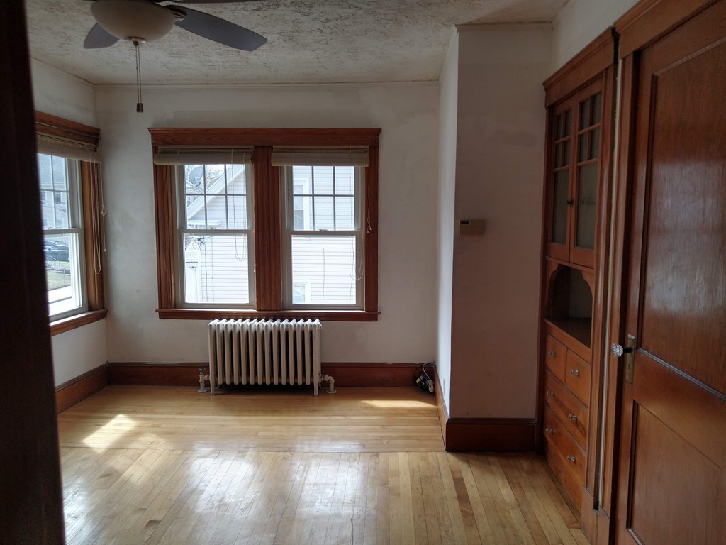 40 Valley Street Malden, MA 02148 - Photo 3 of 9