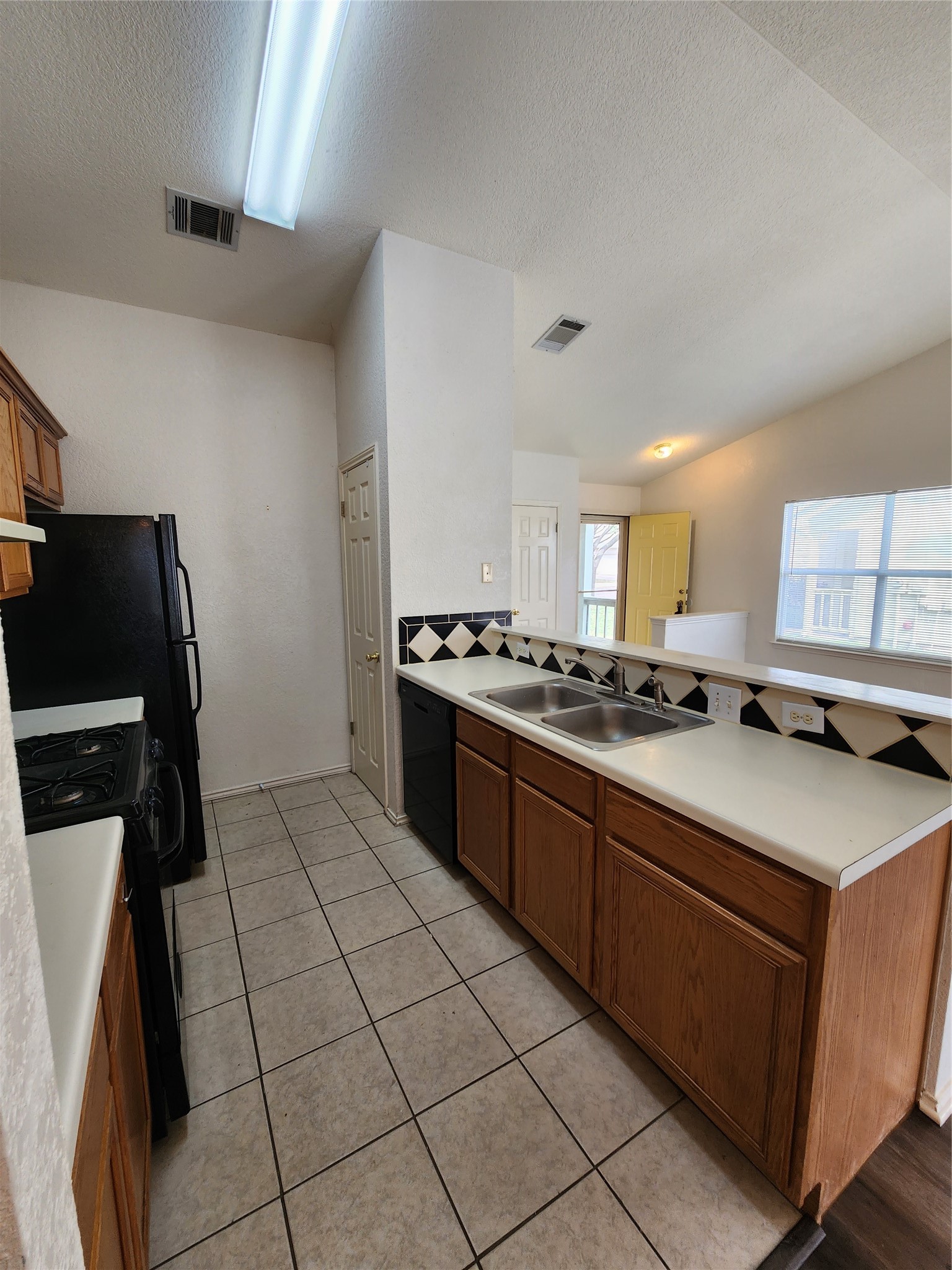 111 Prairie Springs Cove Georgetown, TX 78626 - Photo 13 of 27