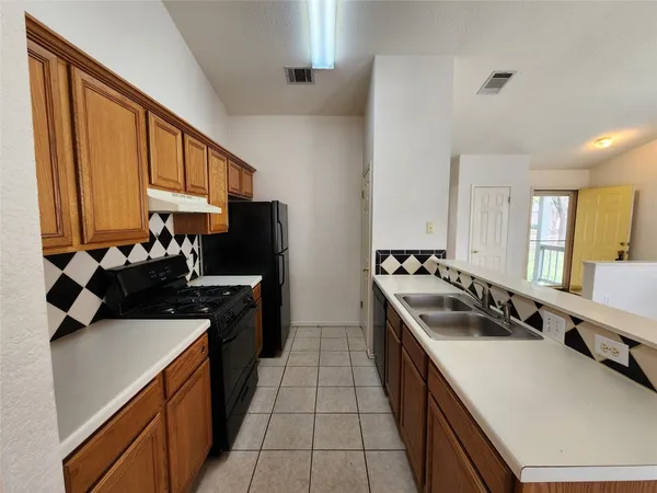 $1,600 | 111 Prairie Springs Cove, Georgetown, TX 78626
