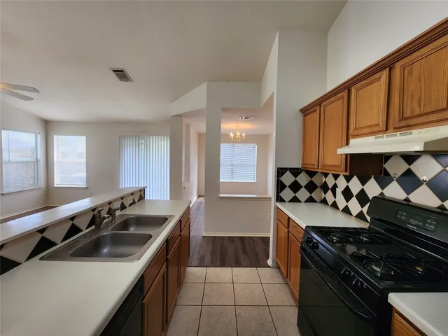 $1,600 | 111 Prairie Springs Cove, Georgetown, TX 78626