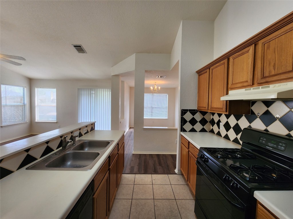 111 Prairie Springs Cove Georgetown, TX 78626 - Photo 16 of 27