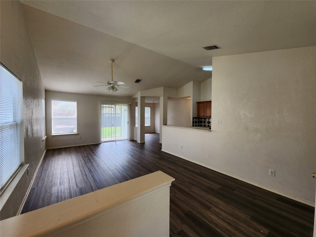 111 Prairie Springs Cove Georgetown, TX 78626 - Photo 2 of 27