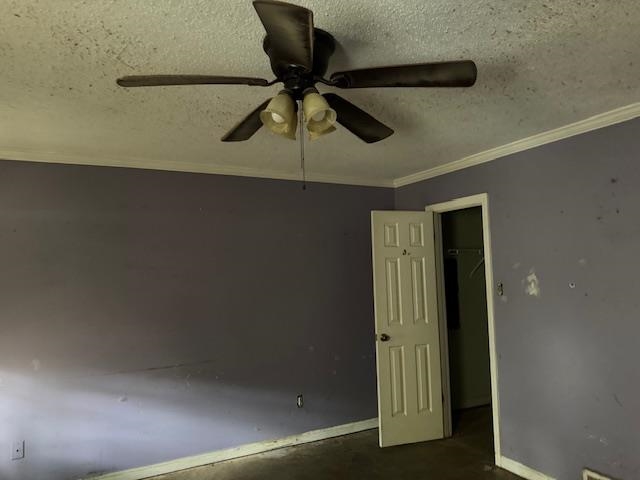 2670 Kate Bond Road Memphis, TN 38133 - Photo 8 of 13 a view of a walk in closet
