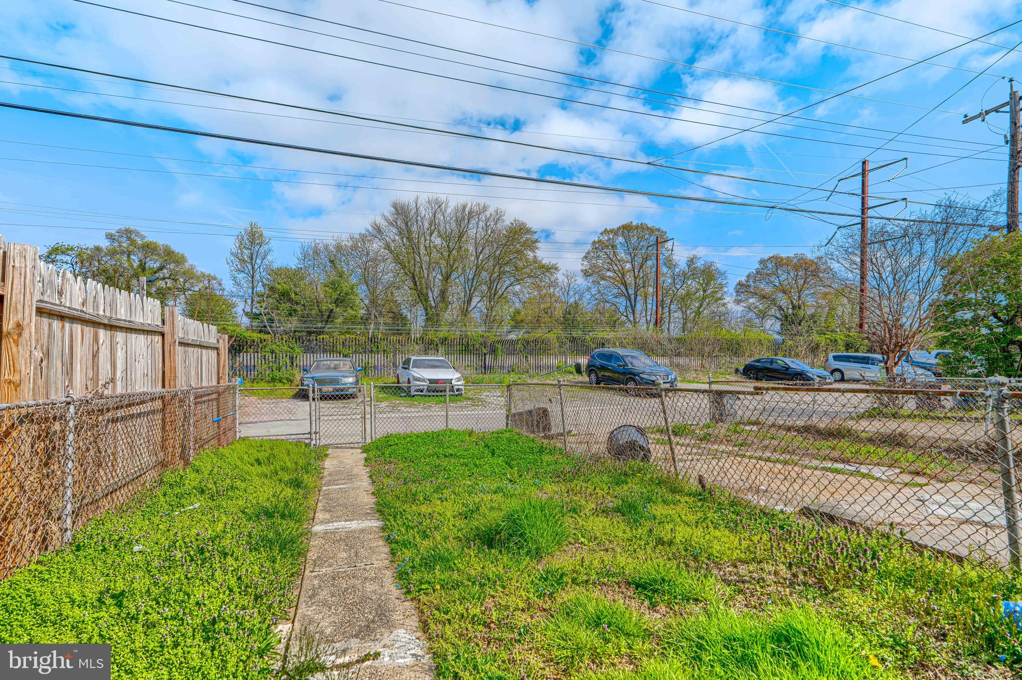 1020 Middlesex Road Baltimore, MD 21221 - Photo 28 of 29 Rear yard