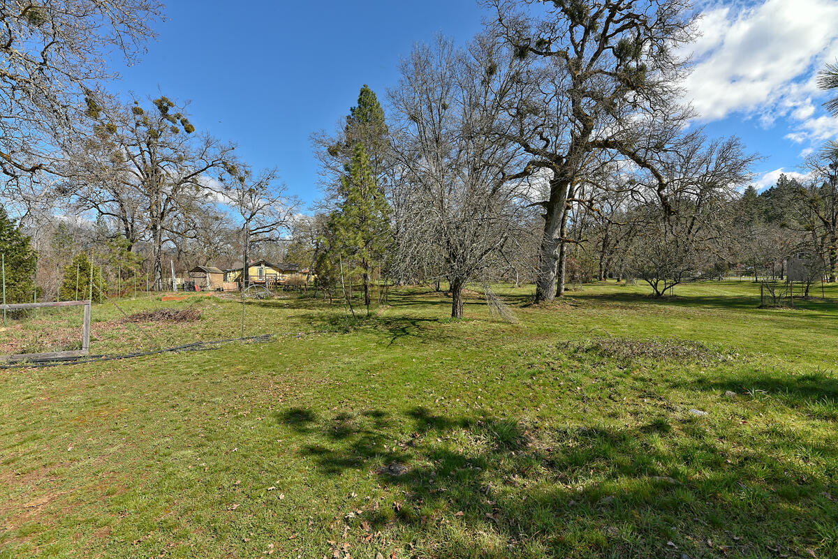 1710 Pleasant Valley Road Merlin, OR 97532 - Photo 21 of 25 16