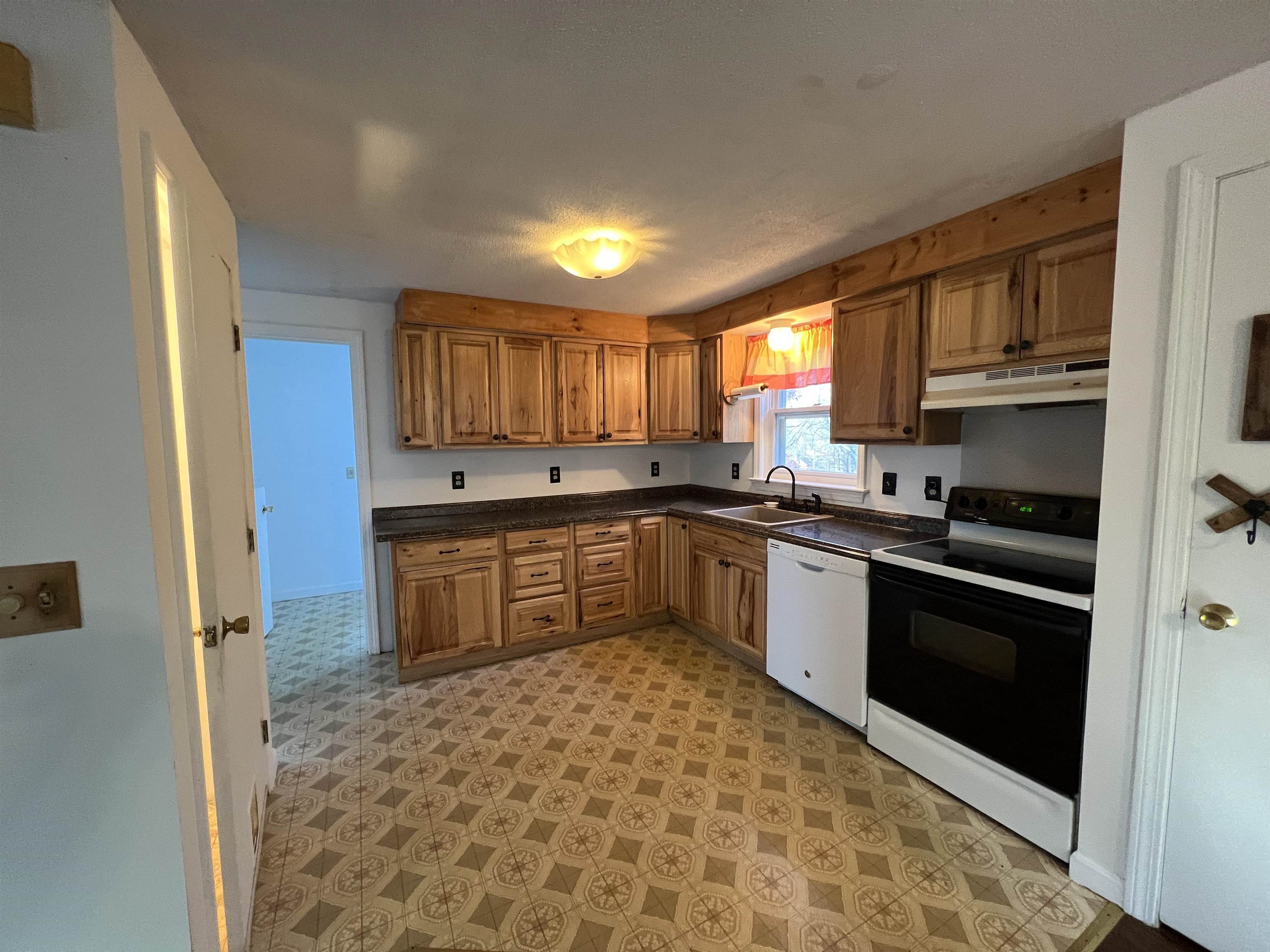 95 Mill Village Road North Goshen, NH 03752 - Photo 5 of 18